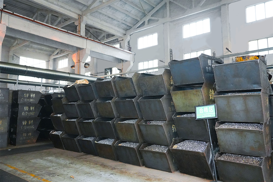 Pacáistiú agus trádstóráil